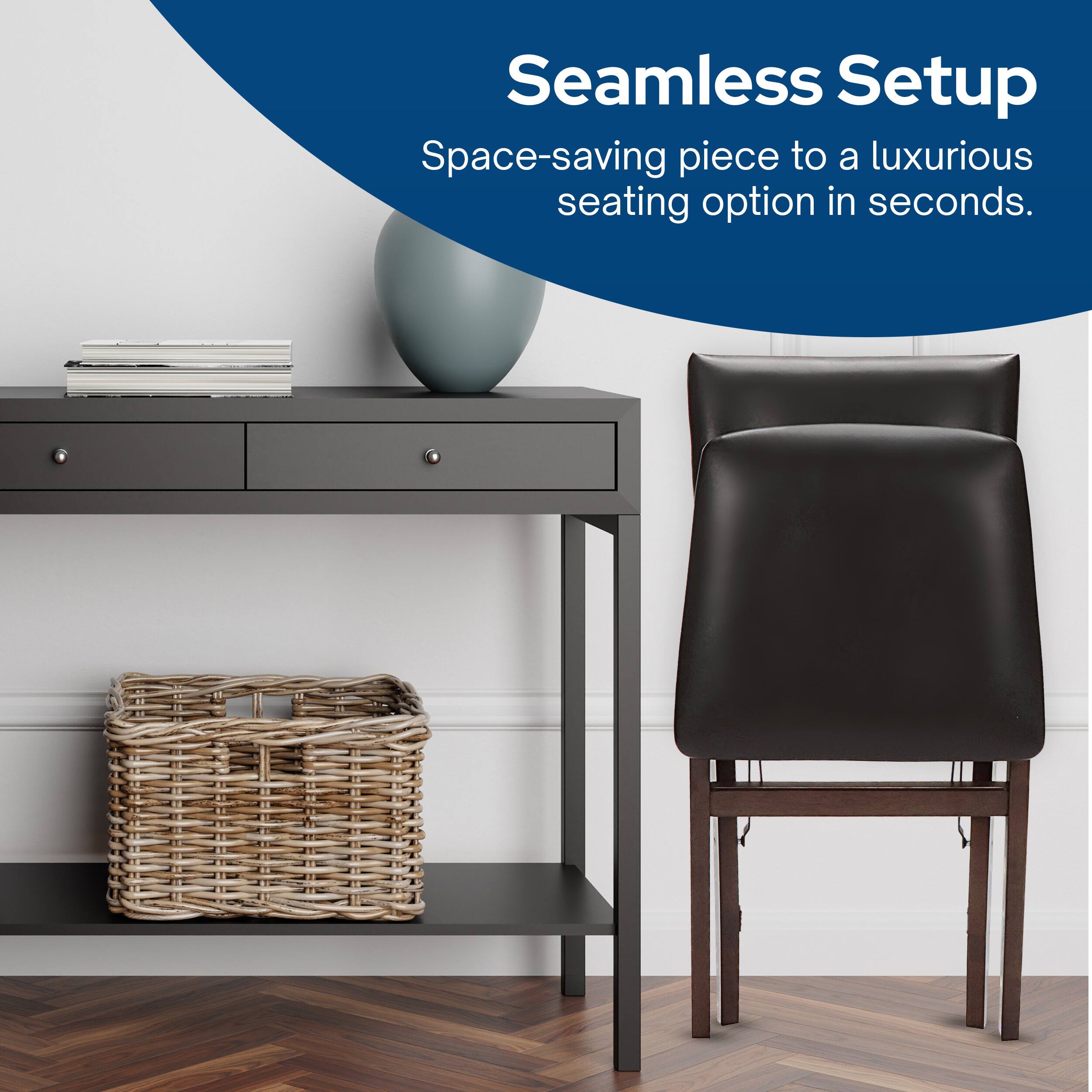 Seamless Setup  
Space-saving piece to a luxurious seating option in seconds.