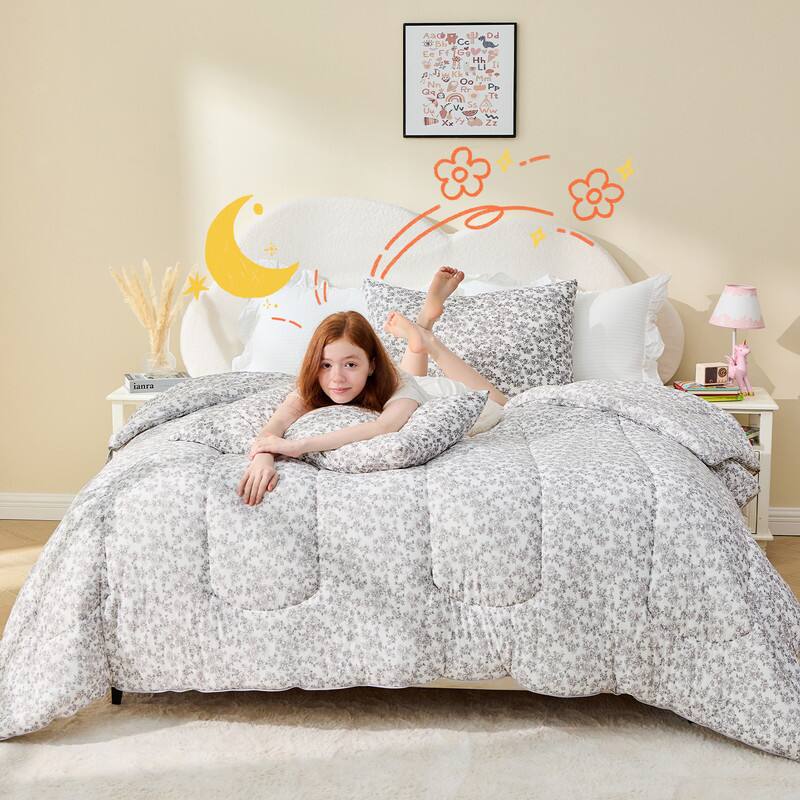 Alt View 4. Bestier - Full Comforter Set for Kids and Teens – 3 Pcs All-Season Bedding with Skin-Friendly Lightweight Quilt & 2 Pillowcases - White.