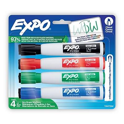 **EXPO**
**WOW**
**Chisel Ciseau Chisel**
**Our Most VIBRANT CLATANTE VIDRANTE**
**MADE FROM RECYCLED PLASTIC MATERIAL**
**97% FABRIQUE AVEC DE LA MATIERE PLASTIQUE RECYCLE**
**Low odor EXPO dry erase chisel**
**CONT. 4 Dry Erase Markers**
**Marcadores de borrado en seco**
**Magnetic Magntico Magntique**
**1944728A**