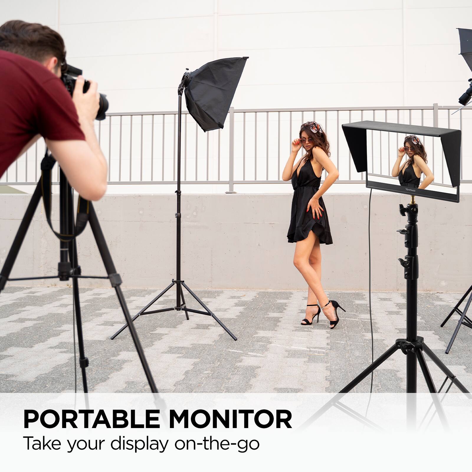 PORTABLE MONITOR  
Take your display on-the-go