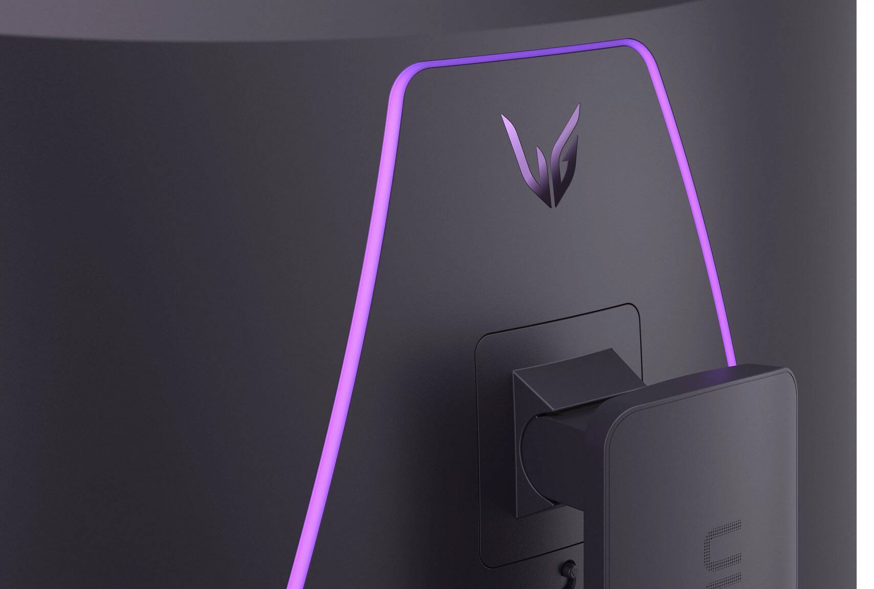 Alt View 9. LG - UltraGear 37" VA 165Hz, 1ms, Monitor FreeSync Premium Pro Gaming Monitor with DisplayHDR 600 (HDMI, DP, USB-C) - Silver.