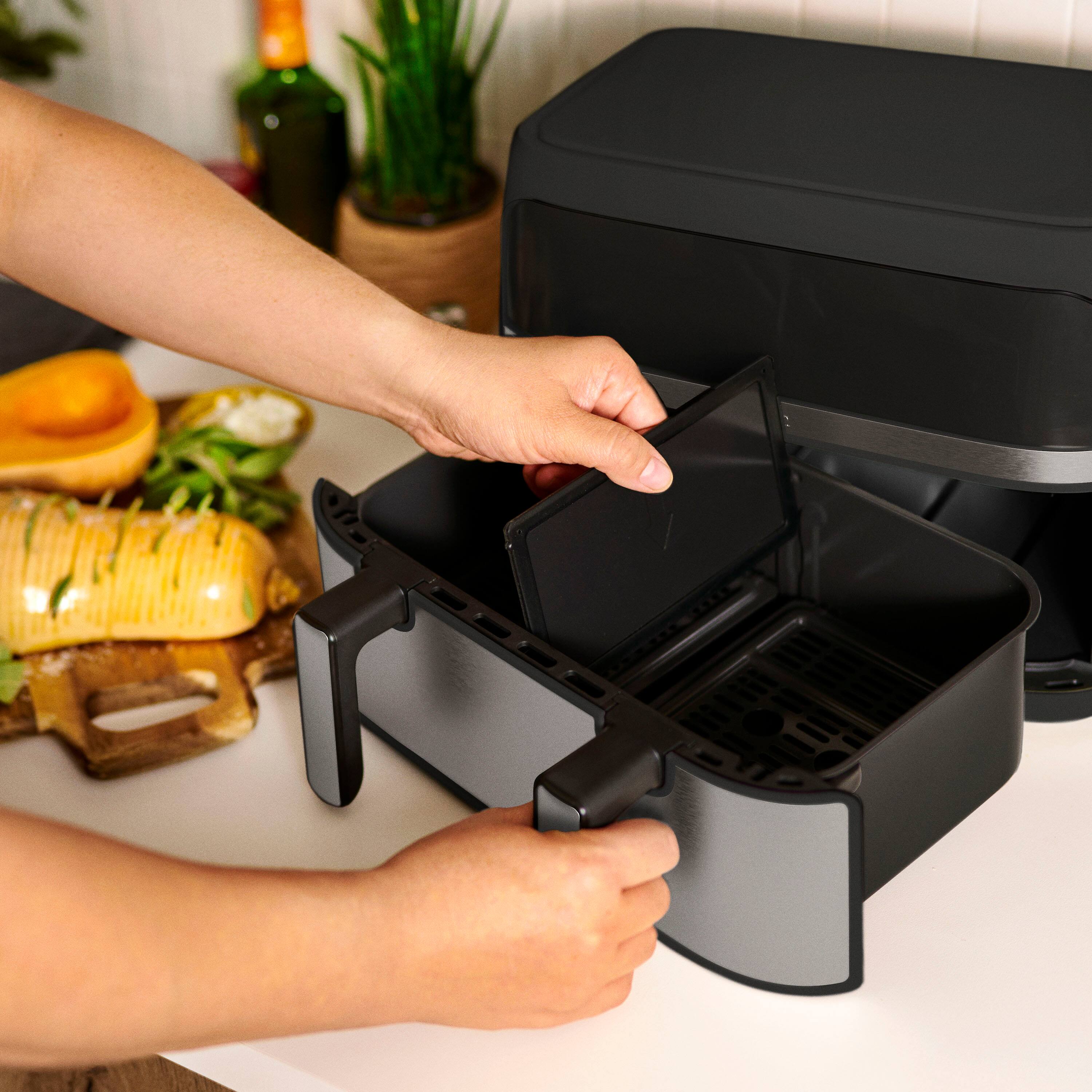 Alt View 1. bella PRO - 4-qt. TriZone Touchscreen Air Fryer with Dual Flex Basket - Stainless Steel.