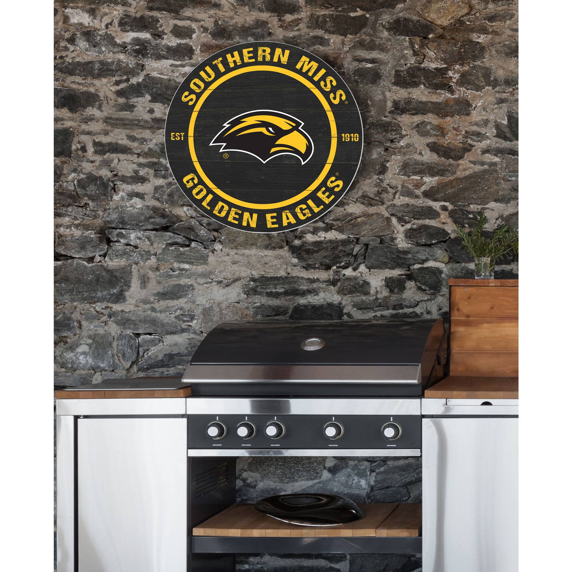 SOUTHERN MISS  
EST 1910  
GOLDEN EAGLES