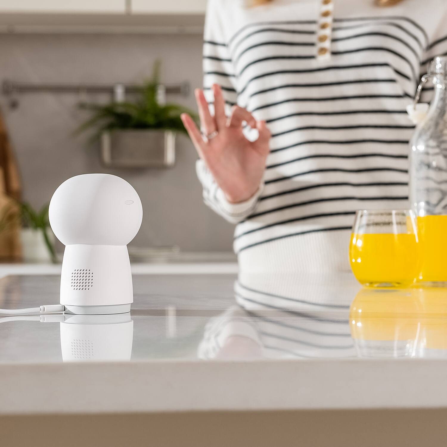 Back. Aqara - Aqara Ch-h03 Camera Hub G3 Wi-fi 2k 1296p Ai Smart Security Camera And Hub With Voice Control, White - white.