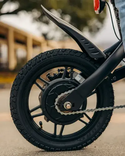 GoTrax - Z4 SWIFT Foldable eBike w/ 25mi Max Operating Range and 15.5mph Max Speed - Black