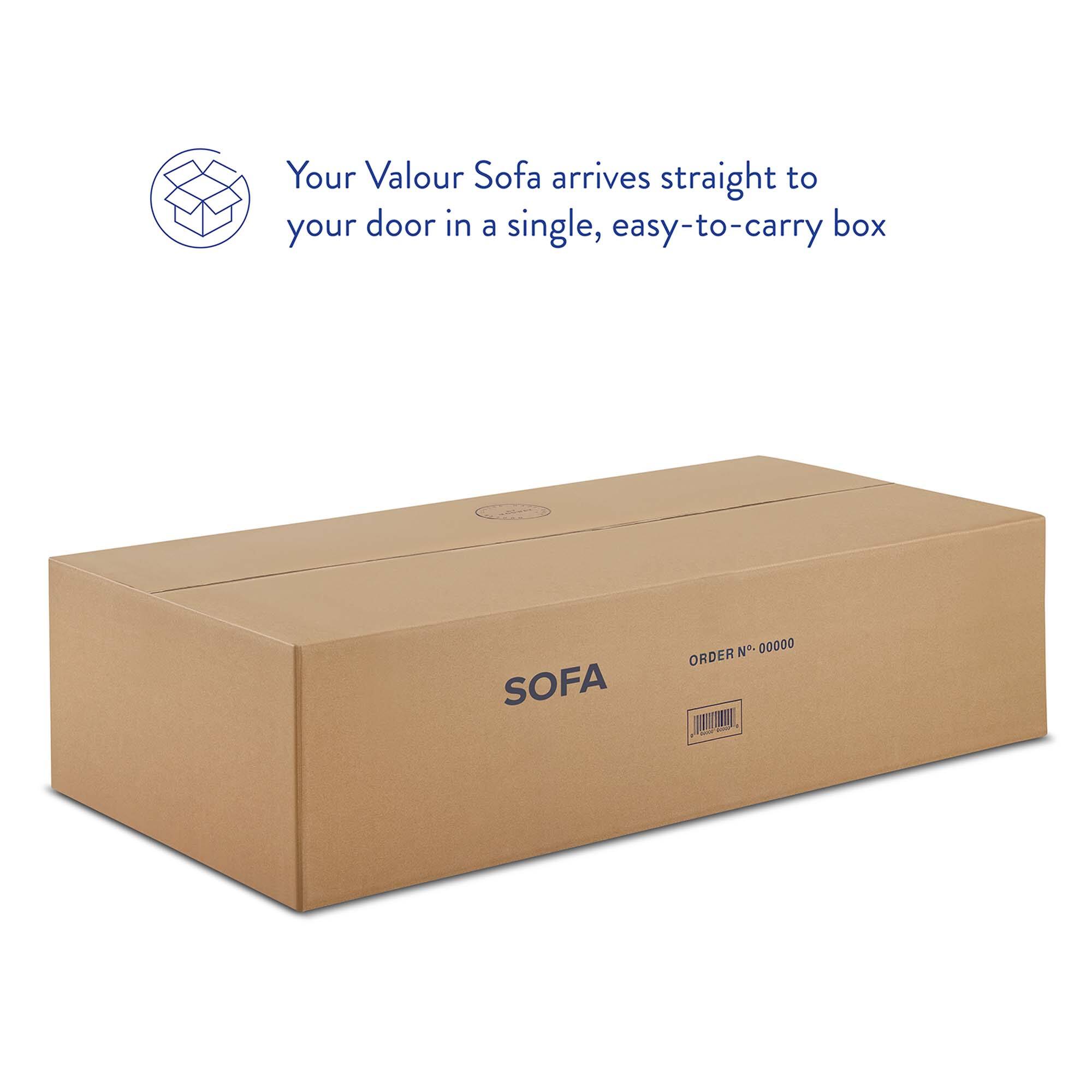 Your Valour Sofa arrives straight to your door in a single, easy-to-carry box

ORDER N° 00000