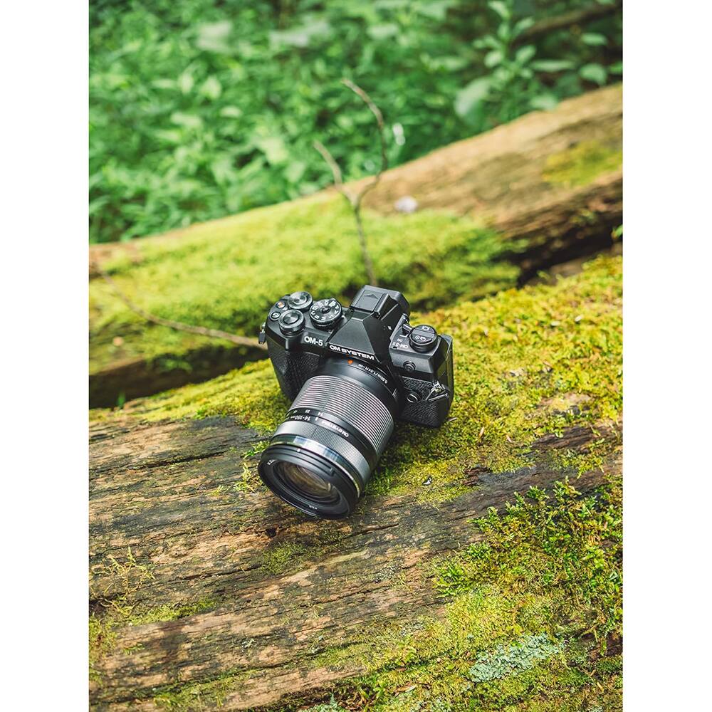 Bundle OM System OM 5 Mark II Camera w/ M.ZUIKO 14 150mm Lens