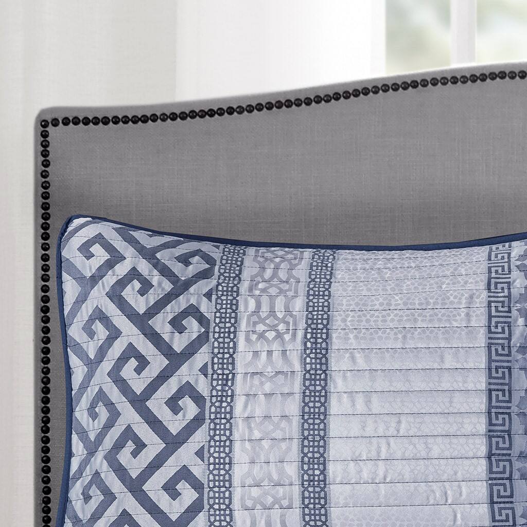 Alt View 2. Gracie Mills - Gracie Mills Theodore 4-Piece Reversible Jacquard Quilt Set with Throw Pillow - Navy.