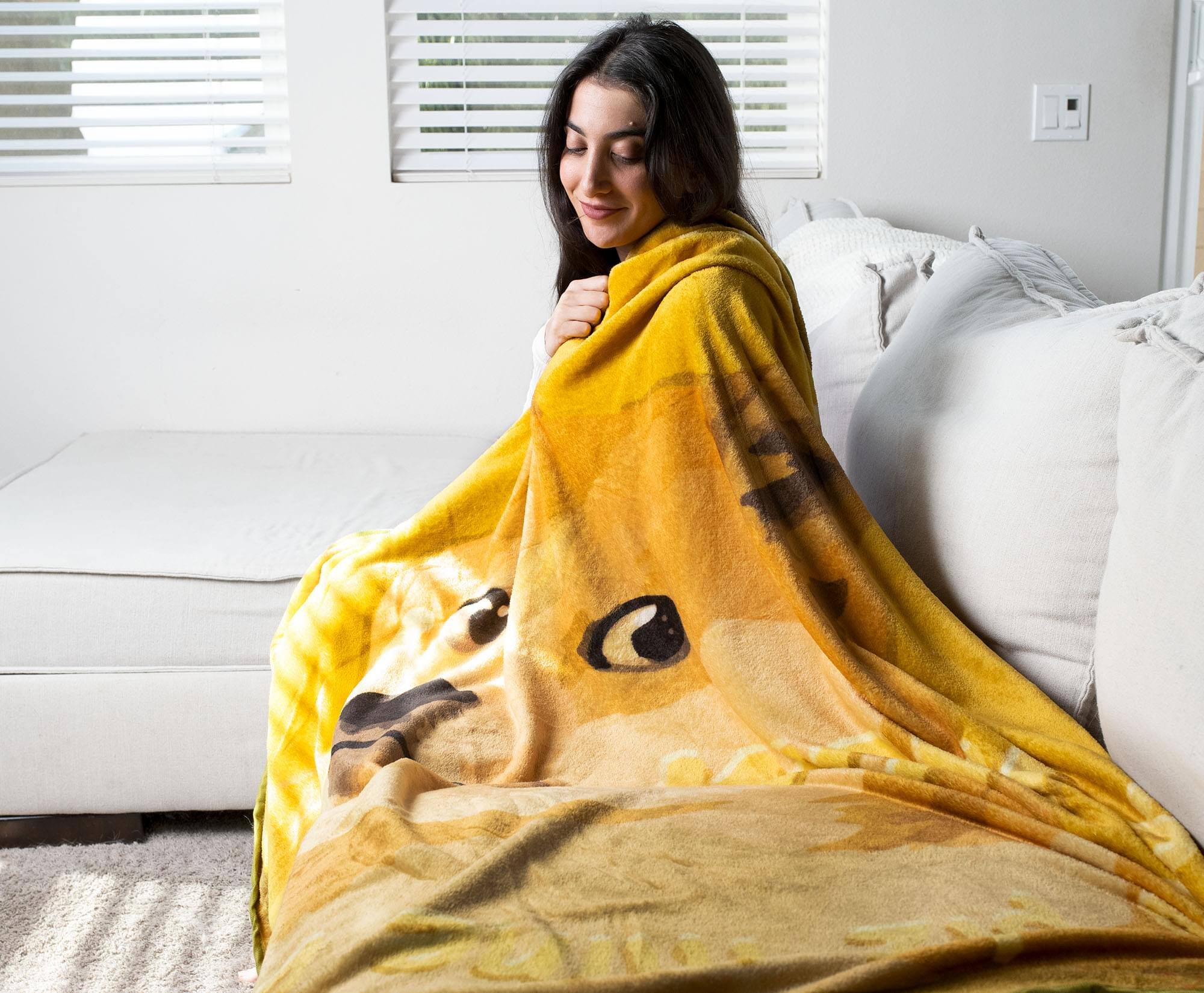 Alt View 4. Toynk - Dogecoin Cryptocurrency Round Fleece Throw Blanket | 60 Inches - Gold.