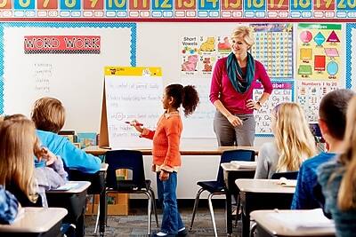 - C X0 . O 7 T0 UU I2 1 IT  TO  T 7 20 WORD WORK Short Vowels Ao E abet Ce DJ HA Numbers 1 to 20 Pp Oo U. X

Corrected text:
- C X0 . O 7 T0 UU I2 1 IT  TO  T 7 20 WORD WORK Short Vowels Ao E abet Ce DJ HA Numbers 1 to 20 Pp Oo U. X