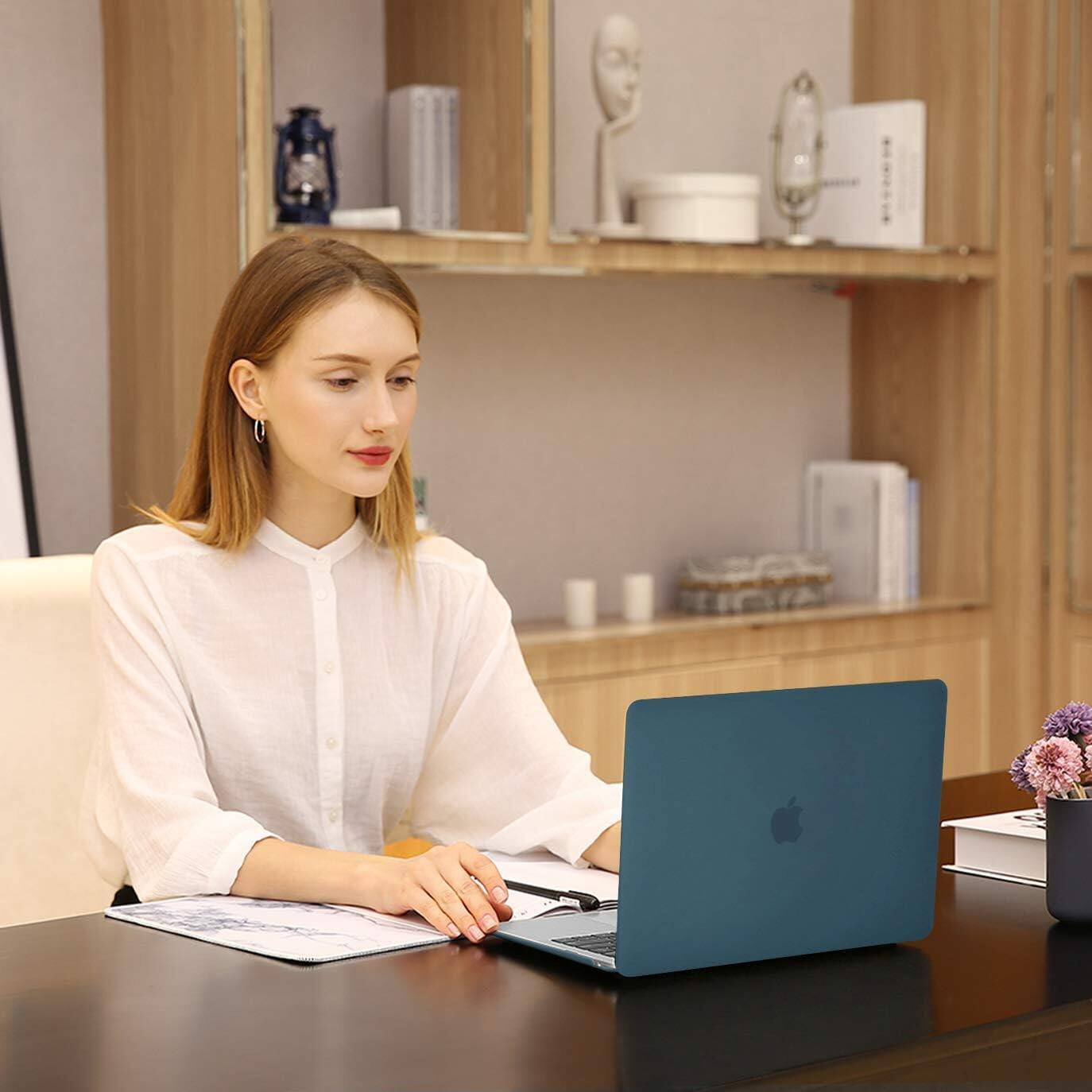 Alt View 2. mosiso - MacBook Pro 13" hard shell case with keyboard skins, screen protector and storage bag - Teal Green.