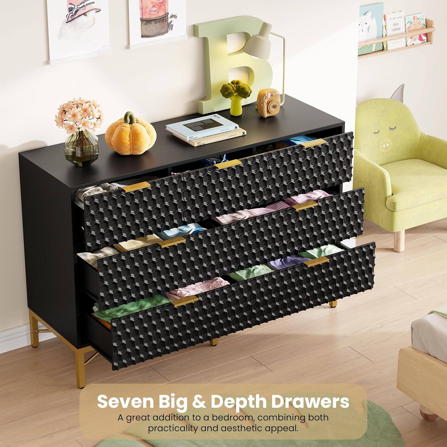 Seven Big & Depth Drawers  
A great addition to a bedroom, combining both practicality and aesthetic appeal.