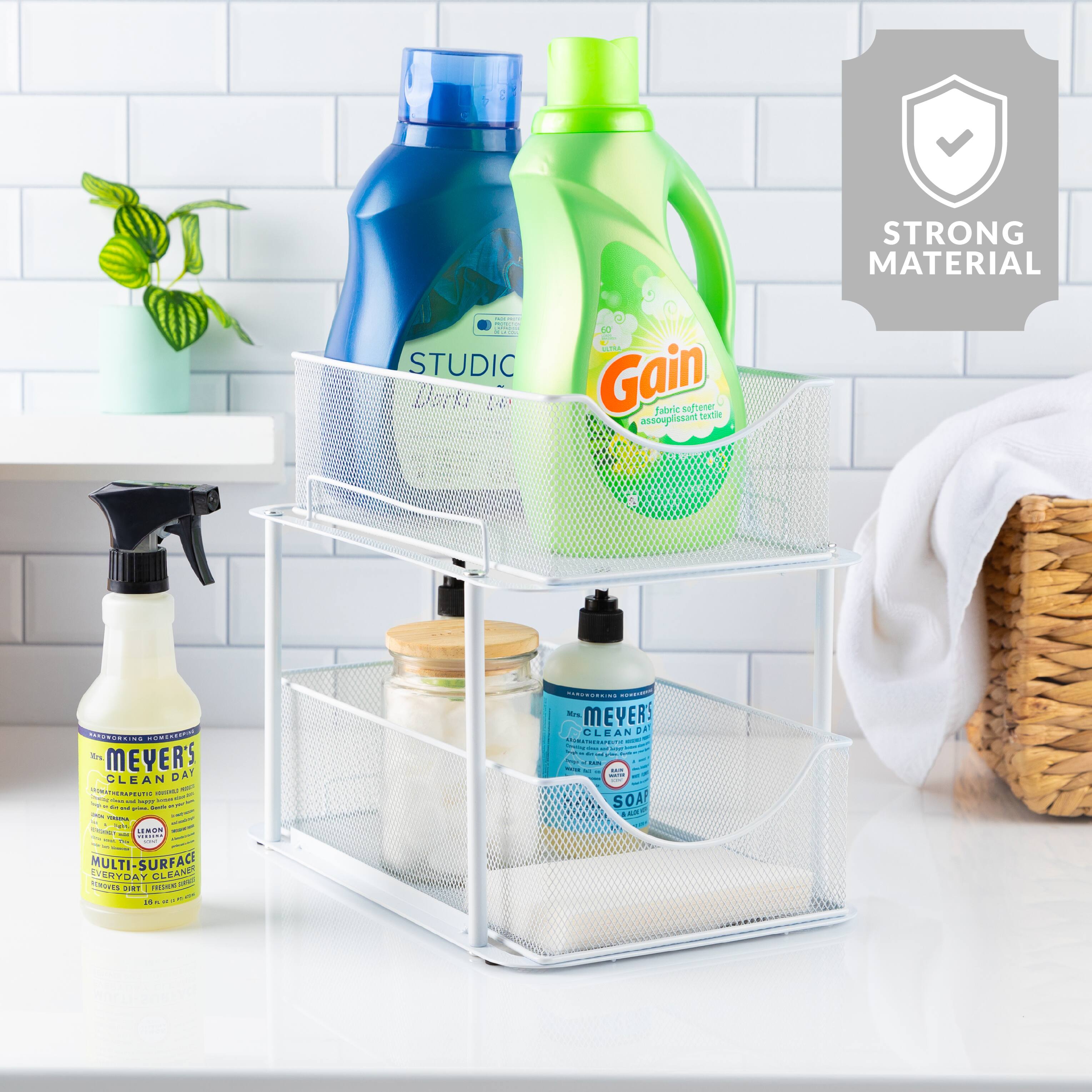 STRONG MATERIAL

STUDIC

Gain fabric softener assouplissant textile

MEYER'S CLEAN DAY

MULTI-SURFACE EVERYDAY CLEANER

MEYER'S CLEAN DAY

SOAP