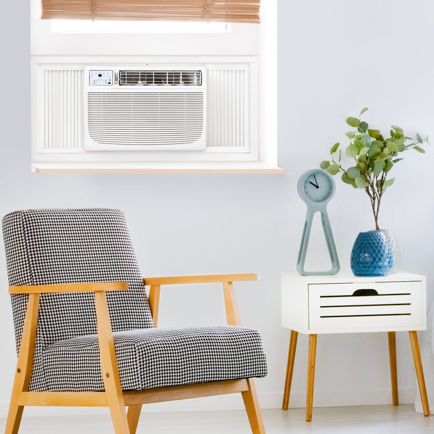 Alt View 14. Keystone - 1000 Sq. Ft 18,000 BTU 230V  Window Air Conditioner R32 - White.