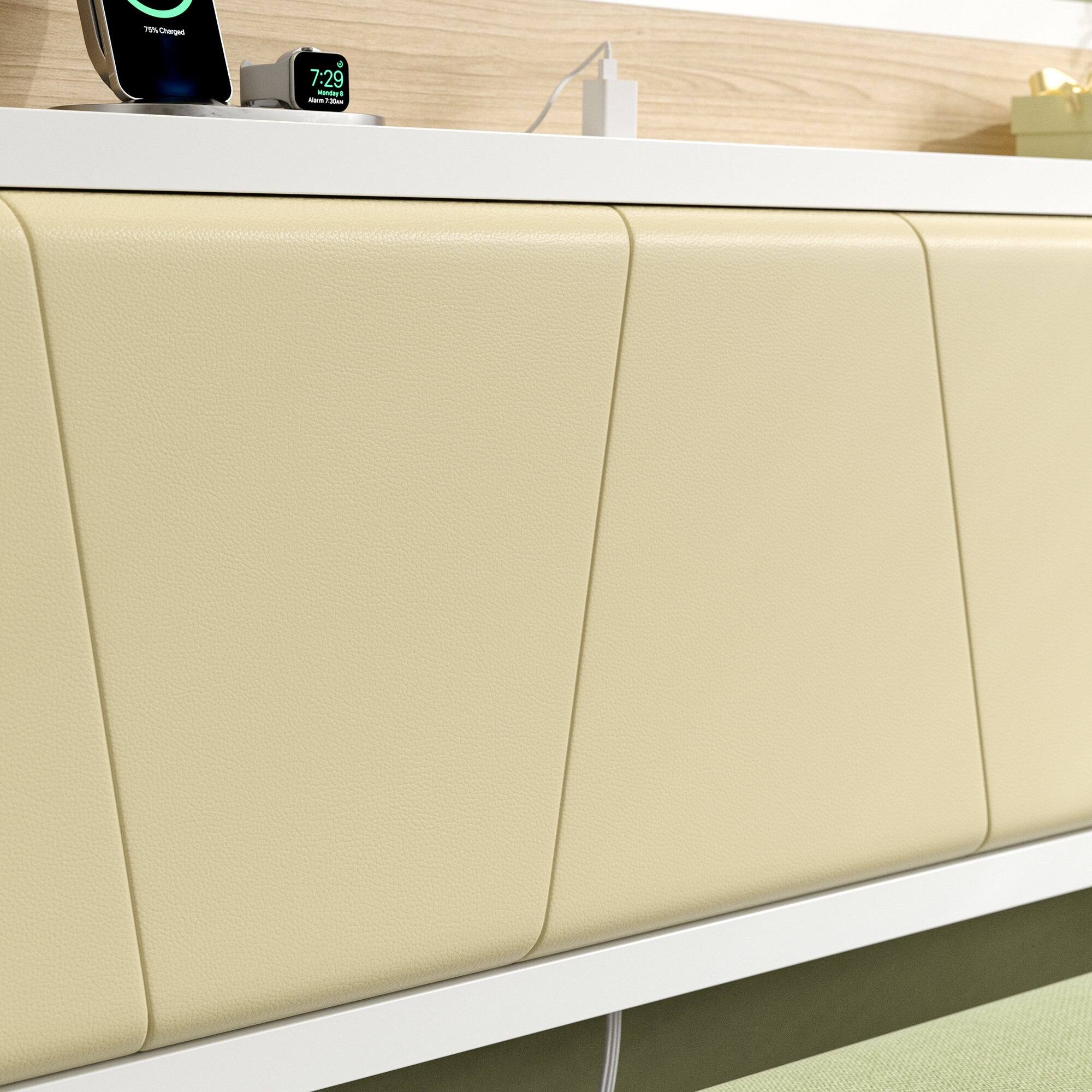 7:29  
Monday, January 1  
70% Charged