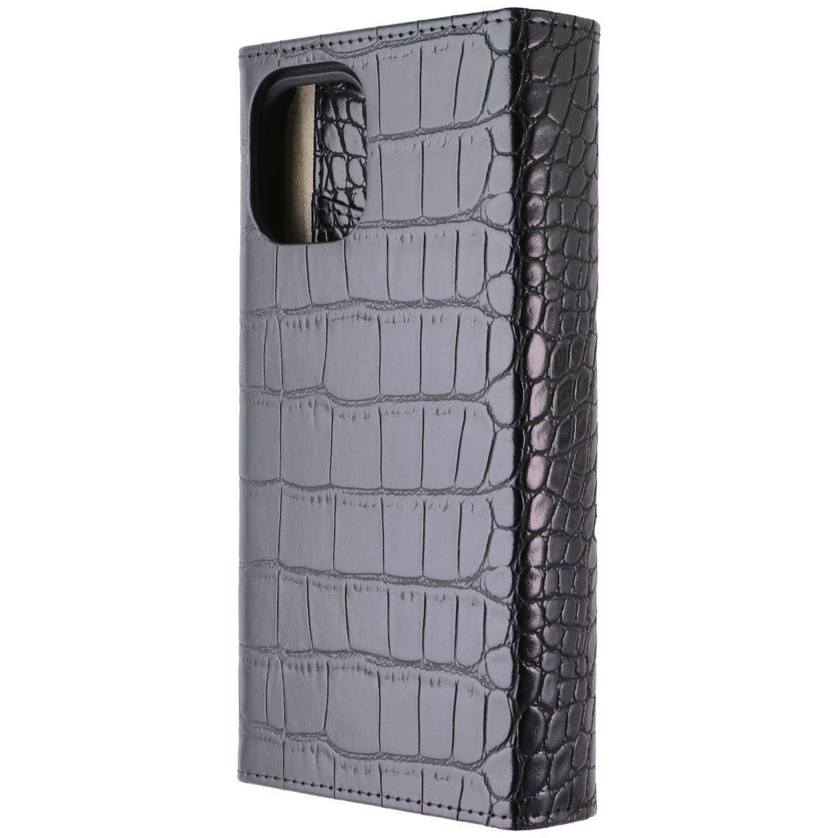 Angle. iDeal of Sweden - Signature Clutch Case for iPhone 12 Pro Max - Jet Black Croco - Black.