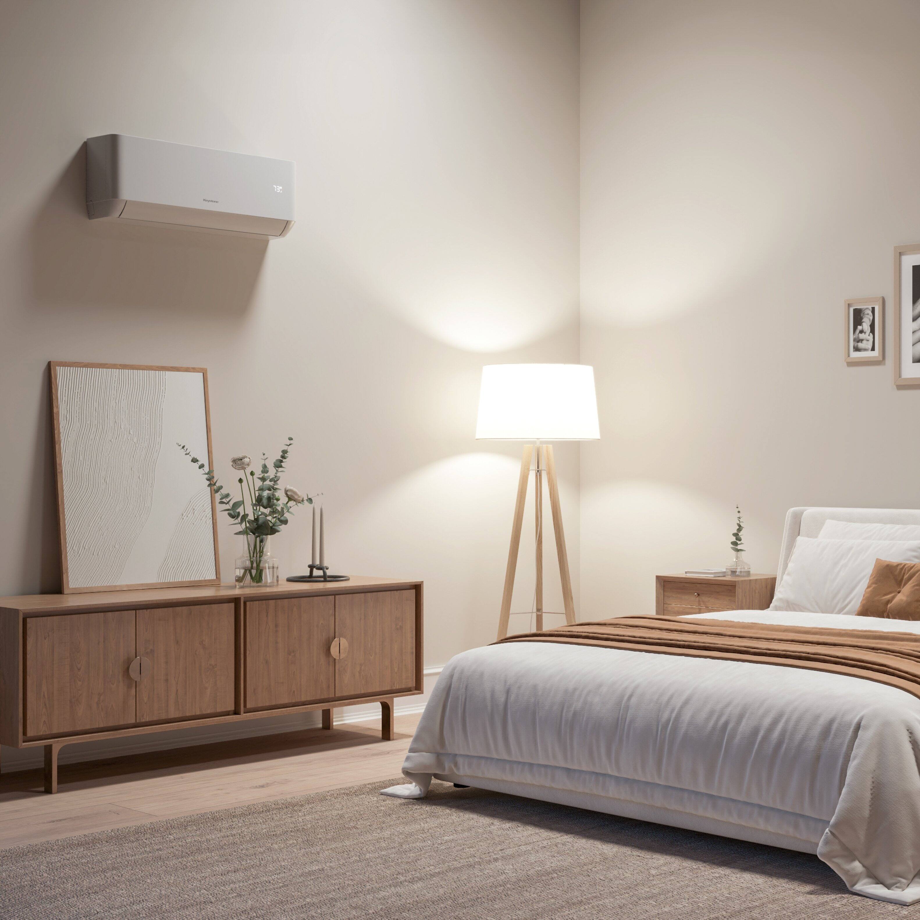 Alt View 4. Keystone - Summit 115V 550 Sq. Ft. 12,000 BTU Smart Mini Split Air Conditioner 12,400 BTU Heater - White.