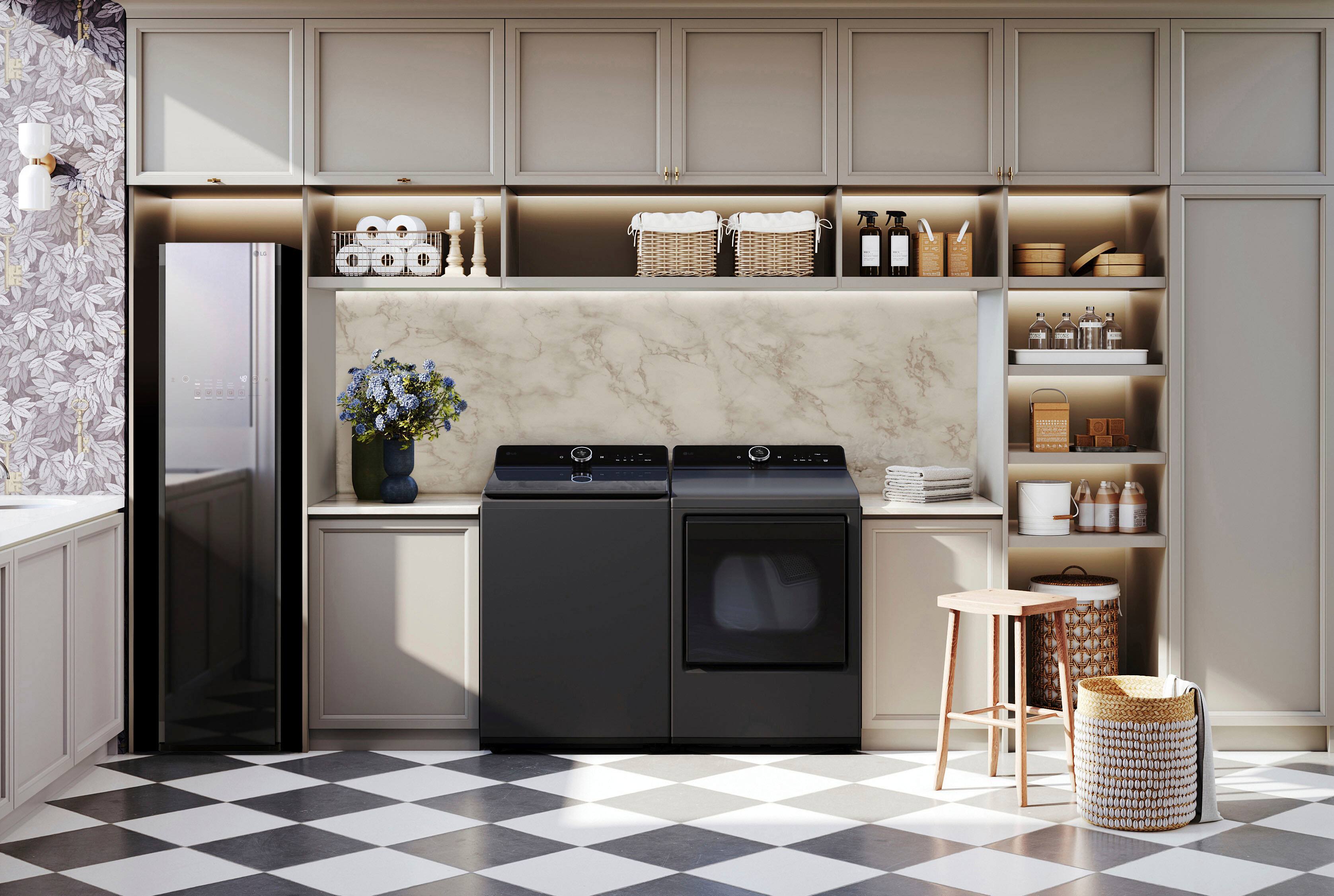 The text on the image is "COtE MCV o LAaA." However, it is not clear what this text represents or its purpose.