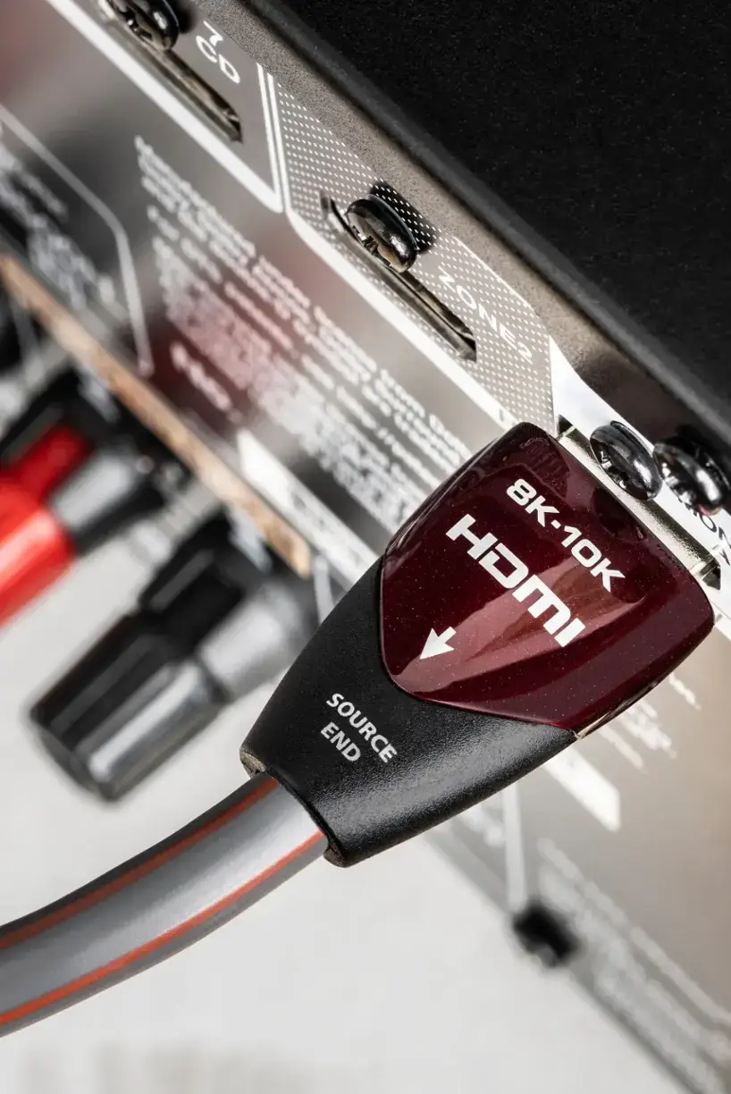 The text on the image reads "BK-10K HDMI 8K-10K END SOURCE ON."