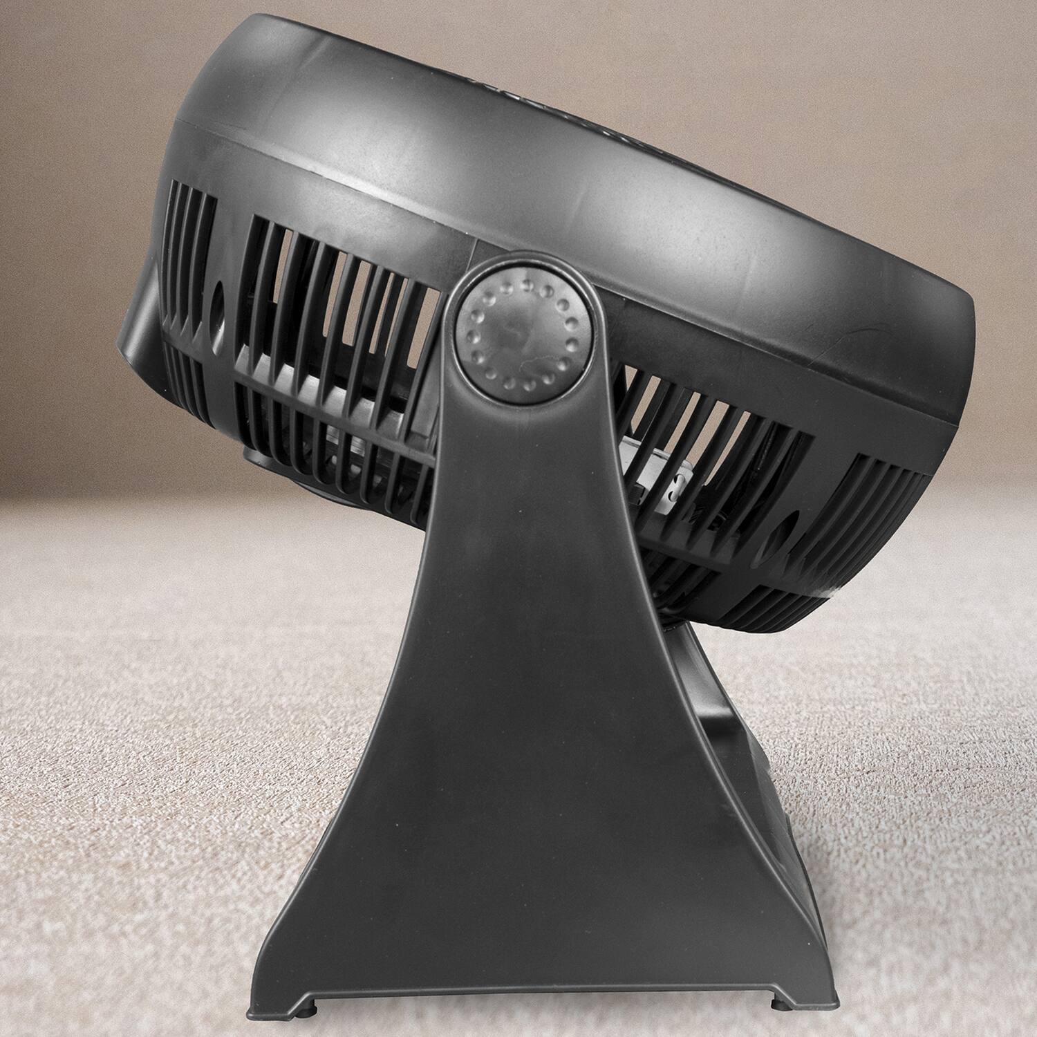 Back. Seasons Comfort - 8-In. High-Velocity Portable Turbo Fan, FTB8 - Black.