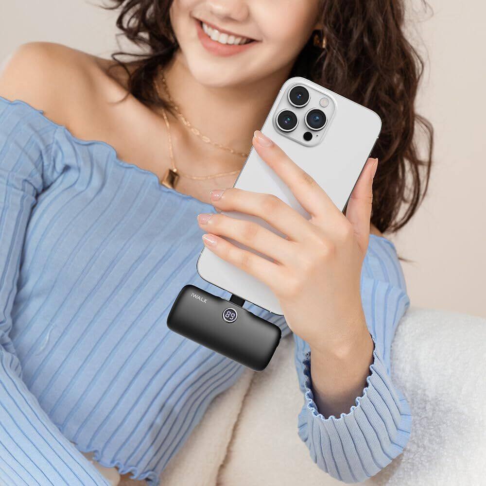 Angle. iWalk - iWALK 4800mAh Portable Charger 20W  with LED Display Power Bank Fast Charging Battery Pack Compatible iPhone & Airpods - Black.