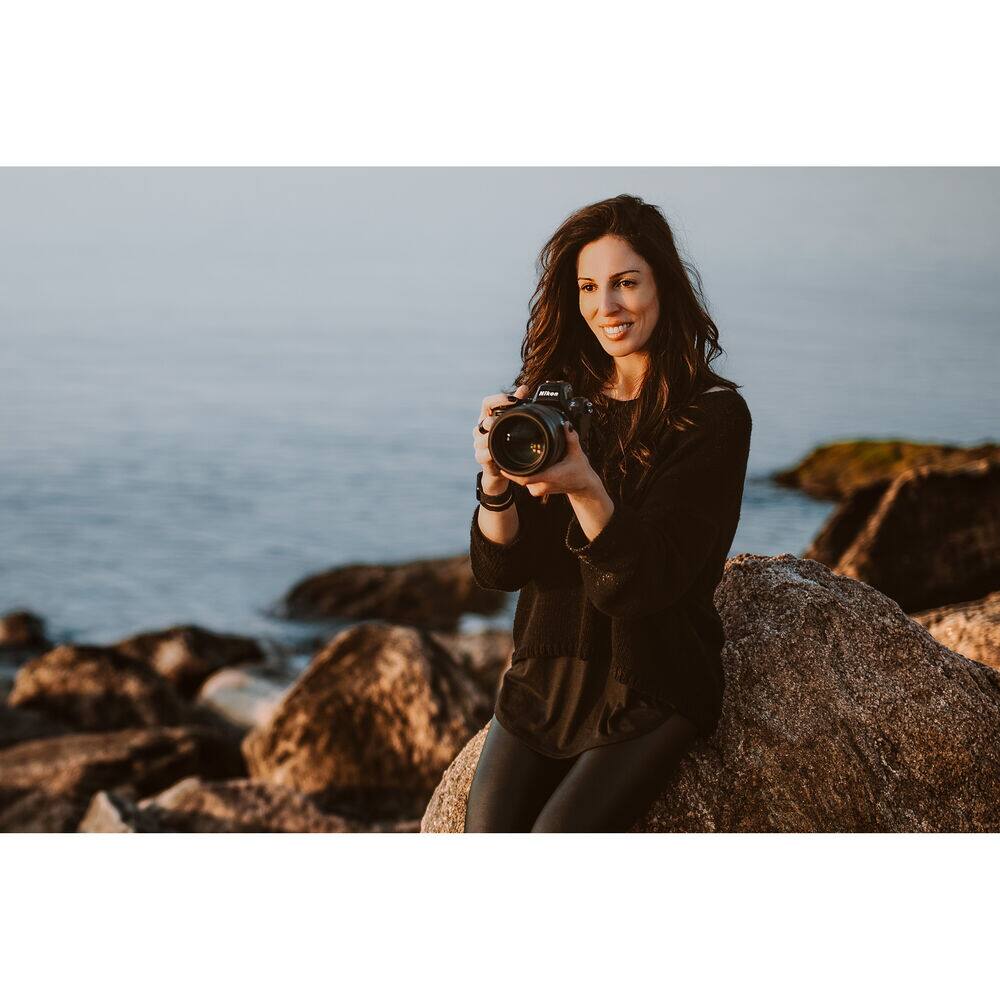 Alt View 5. Nikon - Nikon Z8 Professional Full Frame Mirrorless Camera w/ Z 180-600mm Lens Bundle (International Model) + More - Black.