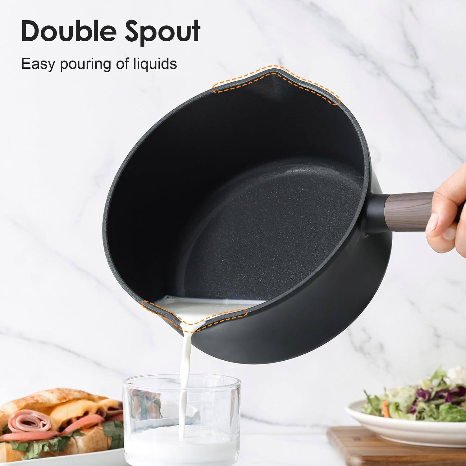 Double Spout  
Easy pouring of liquids