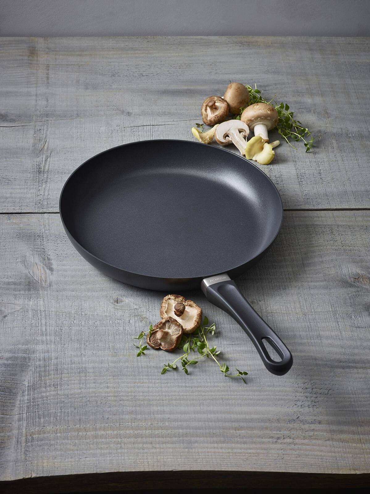 Alt View 2. Scanpan - Classic Induction 10 Piece Cookware Set - Black.