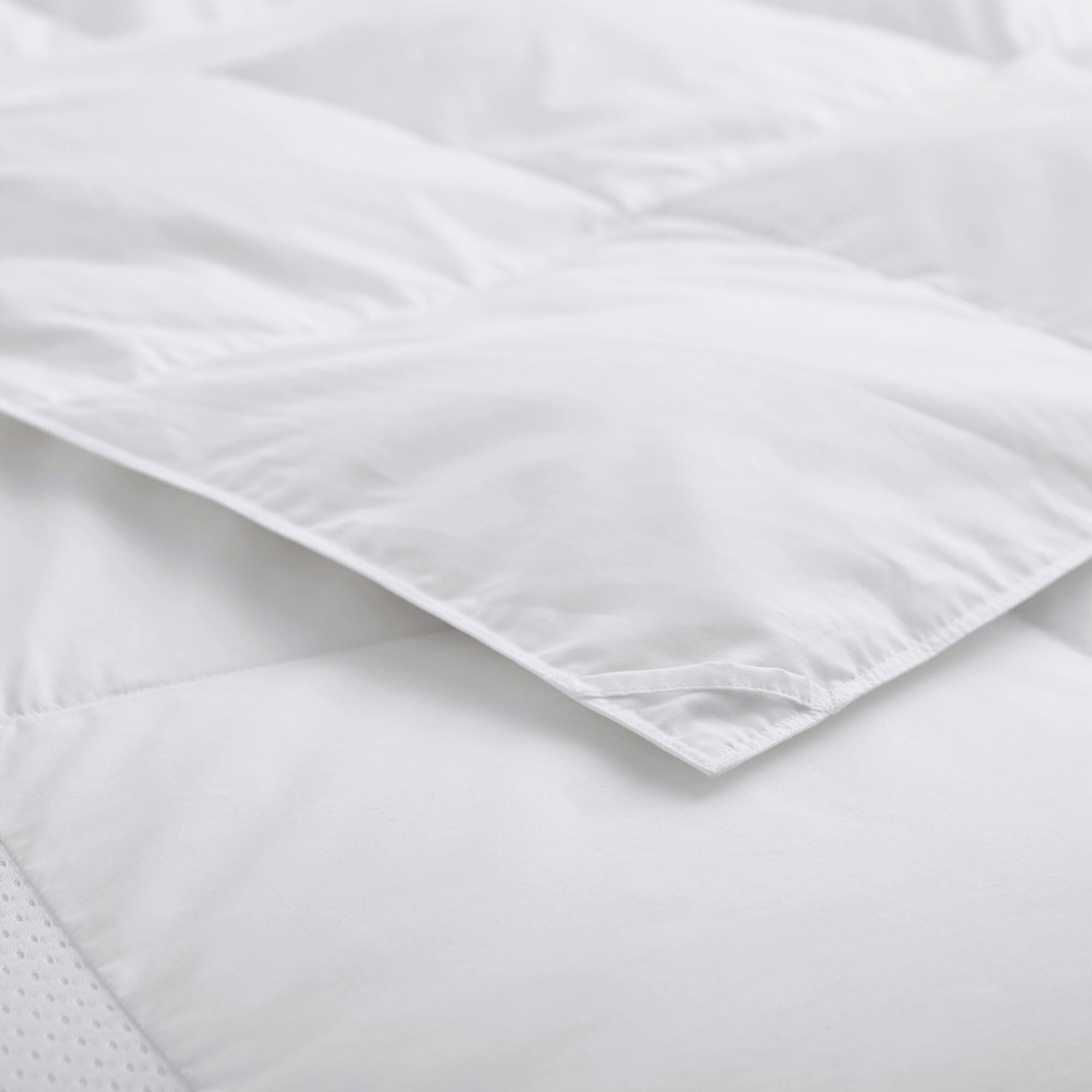 Back. Puredown - Puredown -  Lightweight Breathable Cooling 75% White Down Comforter Duvet Insert - White - Twin - White.