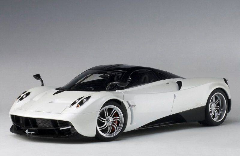 Front. Autoart - Pagani Huayra White 1/12 Model Car by Autoart.