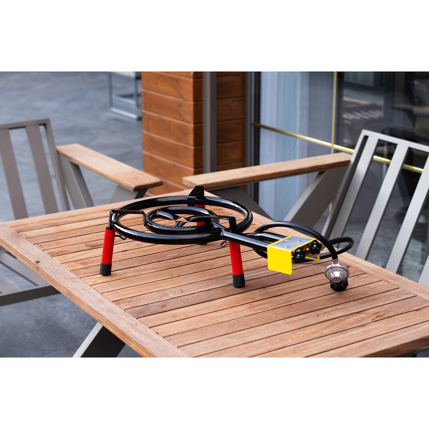 Left. Ringg - Flame Series Classic Kit with 16" Dual-Ringed Gas Burner, 5" Tabletop Stand for 16 Servings - Multicolored.
