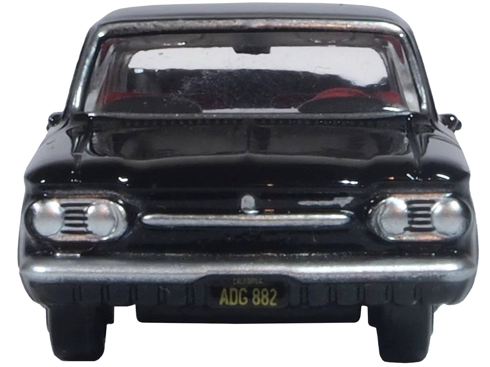 ADG 882