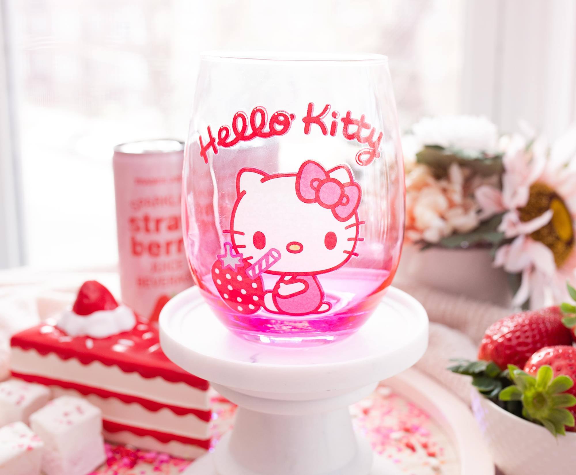 Hello Kitty  
strawberry