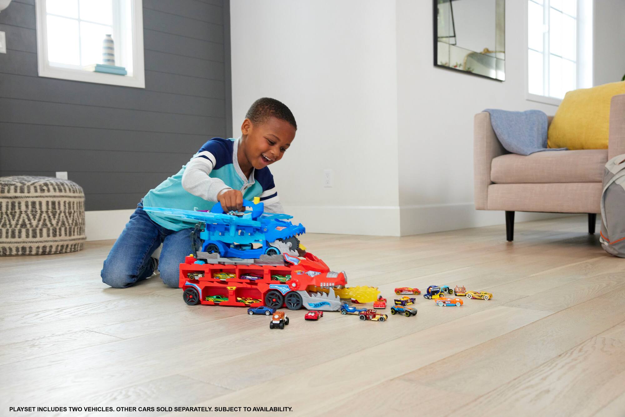 PLAYSET INCLUDES TWO VEHICLES. OTHER CARS SOLD SEPARATELY. SUBJECT TO AVAILABILITY.