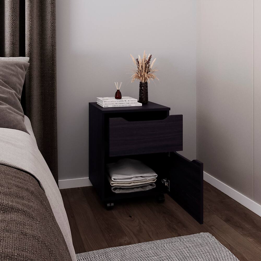 The text on the image reads:

"VANESSA FABIANI
VANESSA FABIANI"