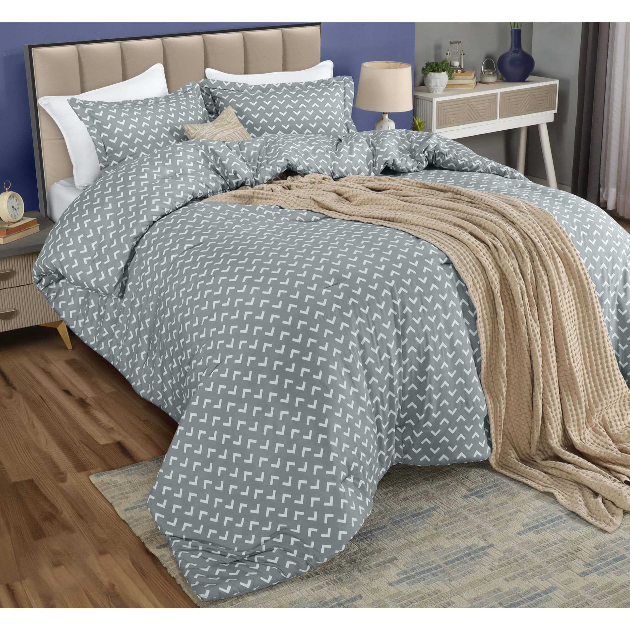Reds Spade Queen Comforter Set Arrow Printed Comforters Size 3 Piece ...
