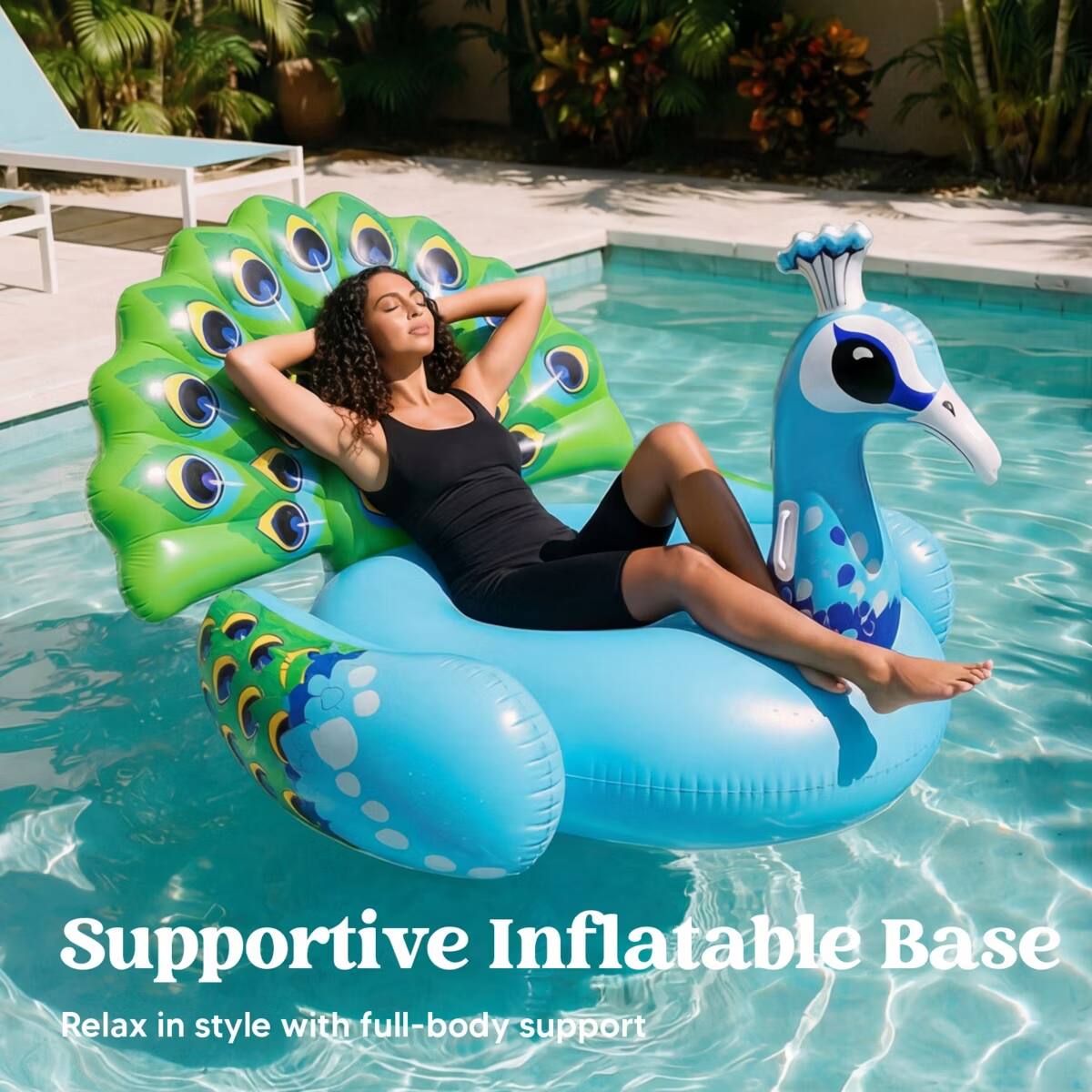 Supportive Inflatable Base  
Relax in style with full-body support