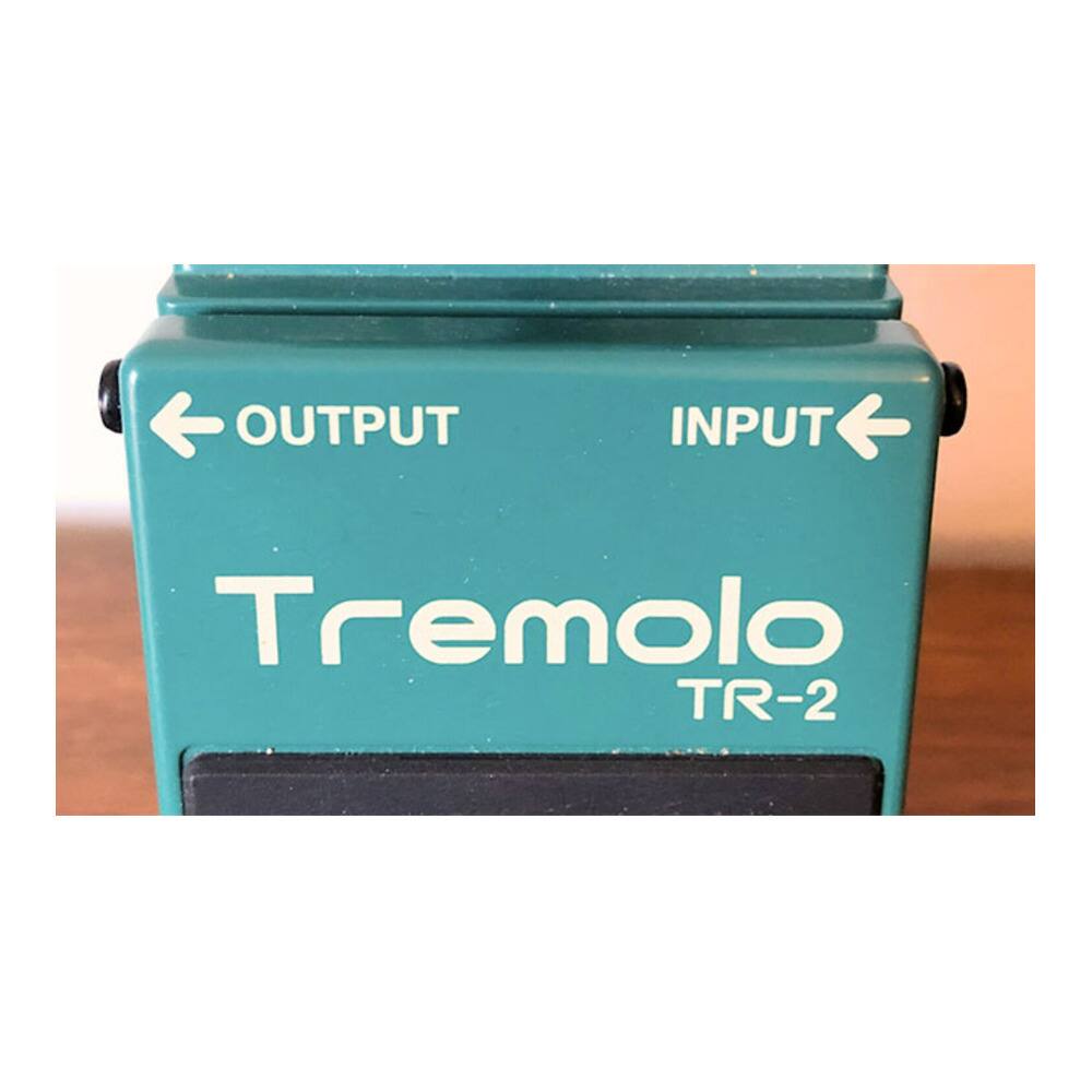 OUTPUT INPUT  
Tremolo TR-2