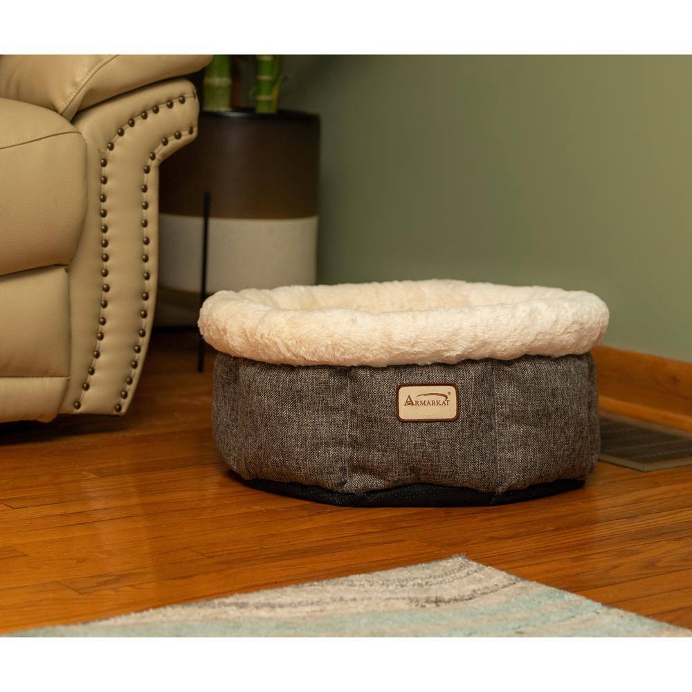 Angle. Armarkat - Cozy Cat Bed In Beige And Gray - Beige.
