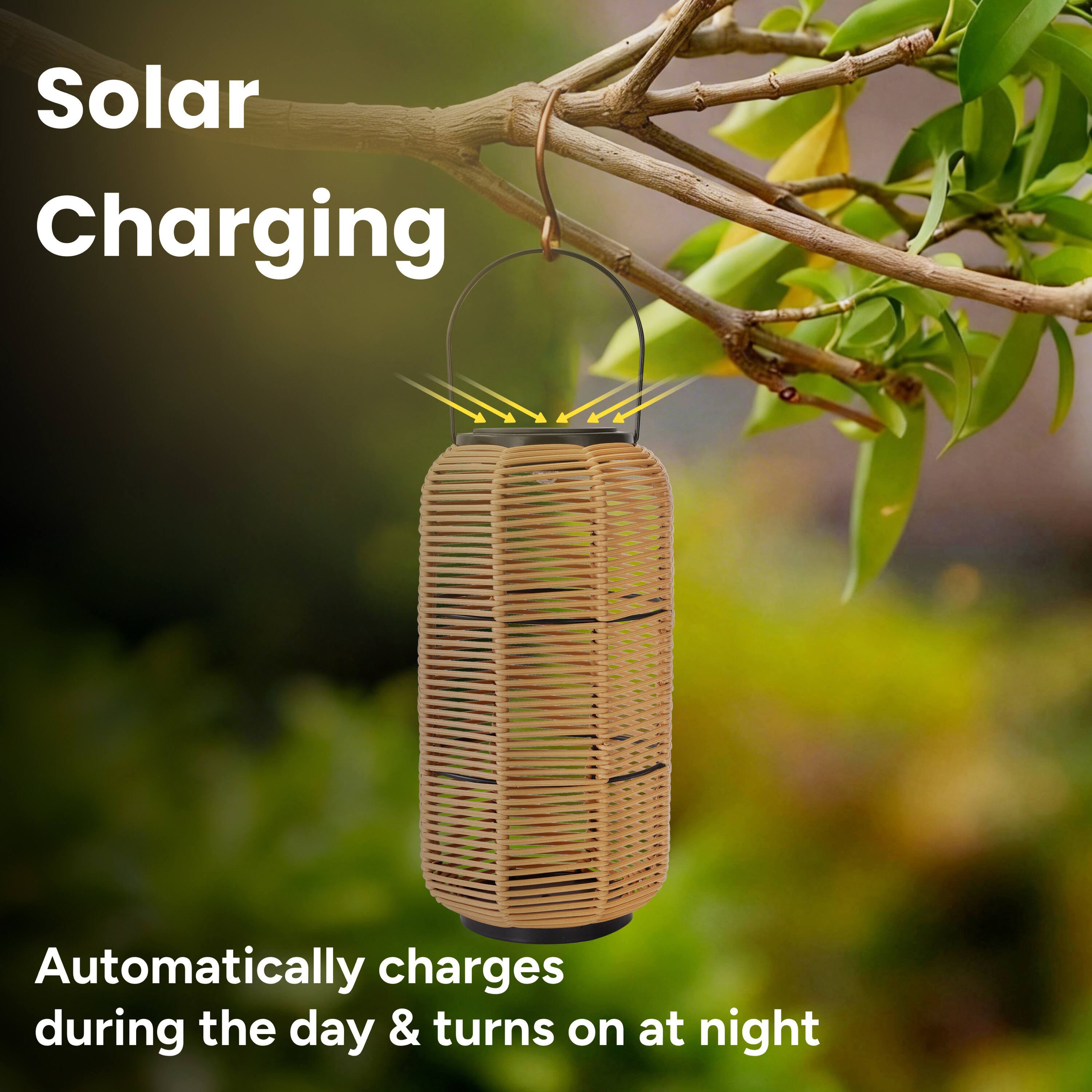 Solar Charging  
Automatically charges during the day & turns on at night