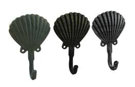 Zeckos - Distressed Finish Scallop Shell 3 Piece Coastal Cast Iron Wall Hook Set - Multicolored