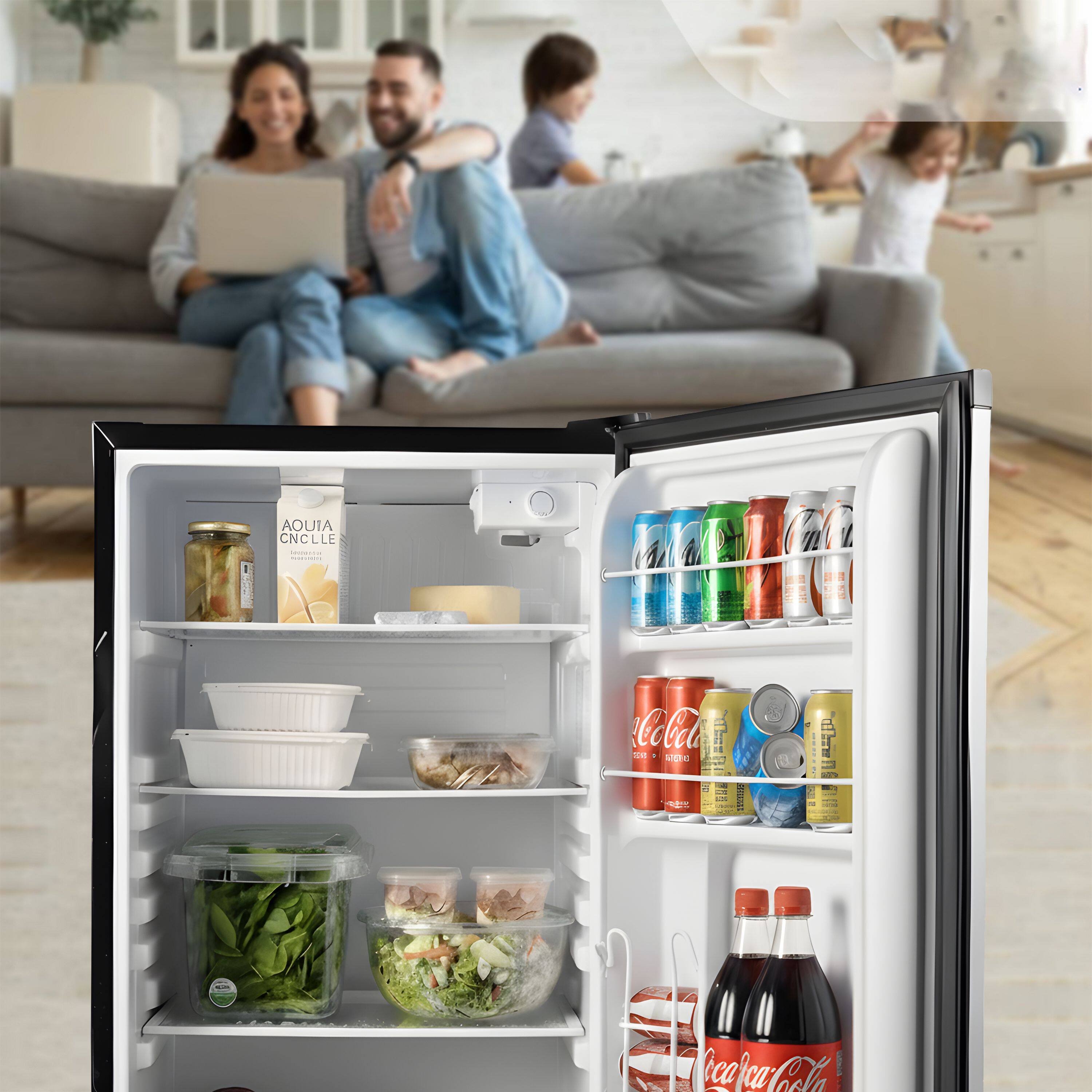 AQUA CINCLLE  
Coca-Cola