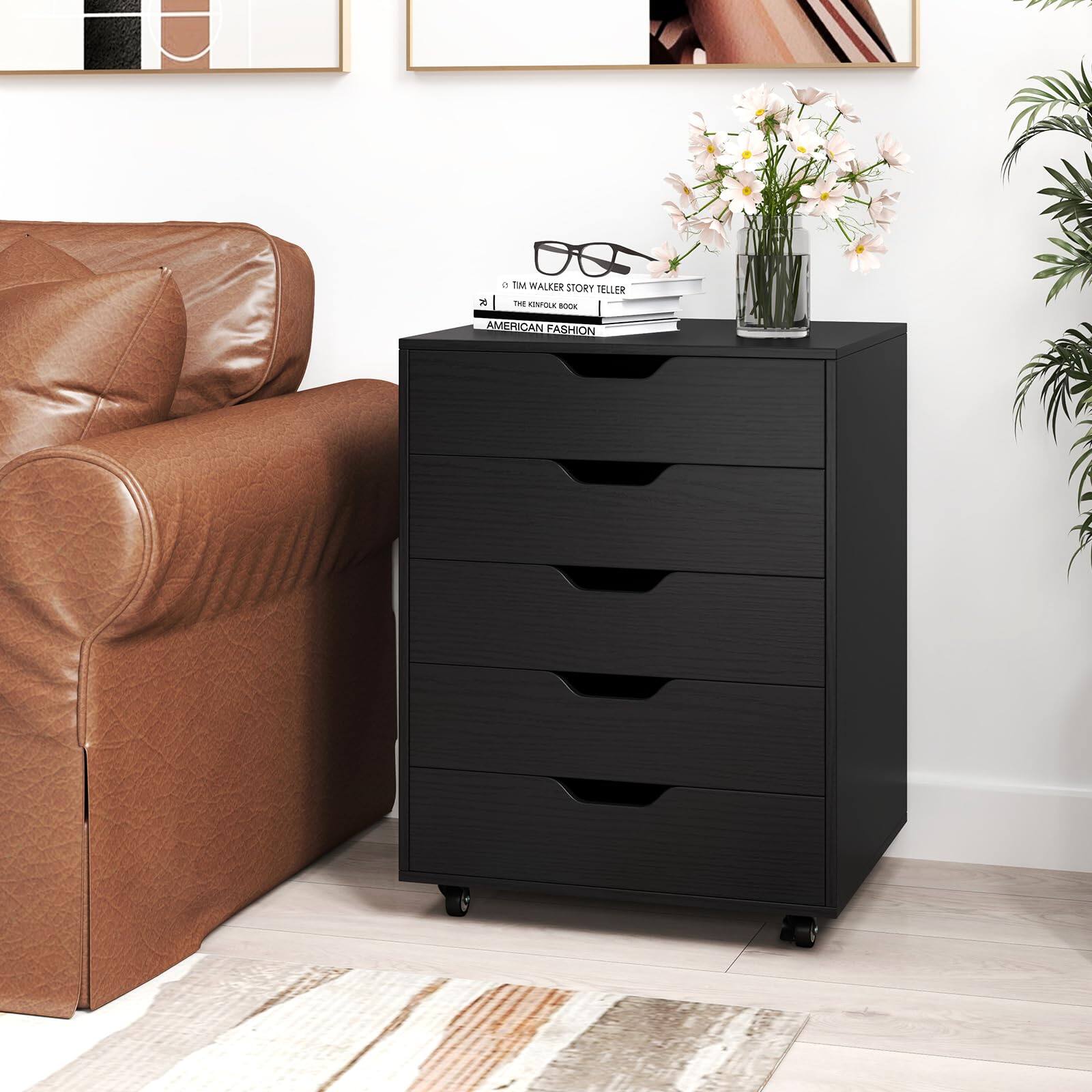 N 2 TM WALKER SORT TELLER The n -o AMERICAN FASHION

TIM WALKER
THE KING OF THE PHOTOBOOK

AMERICAN FASHION