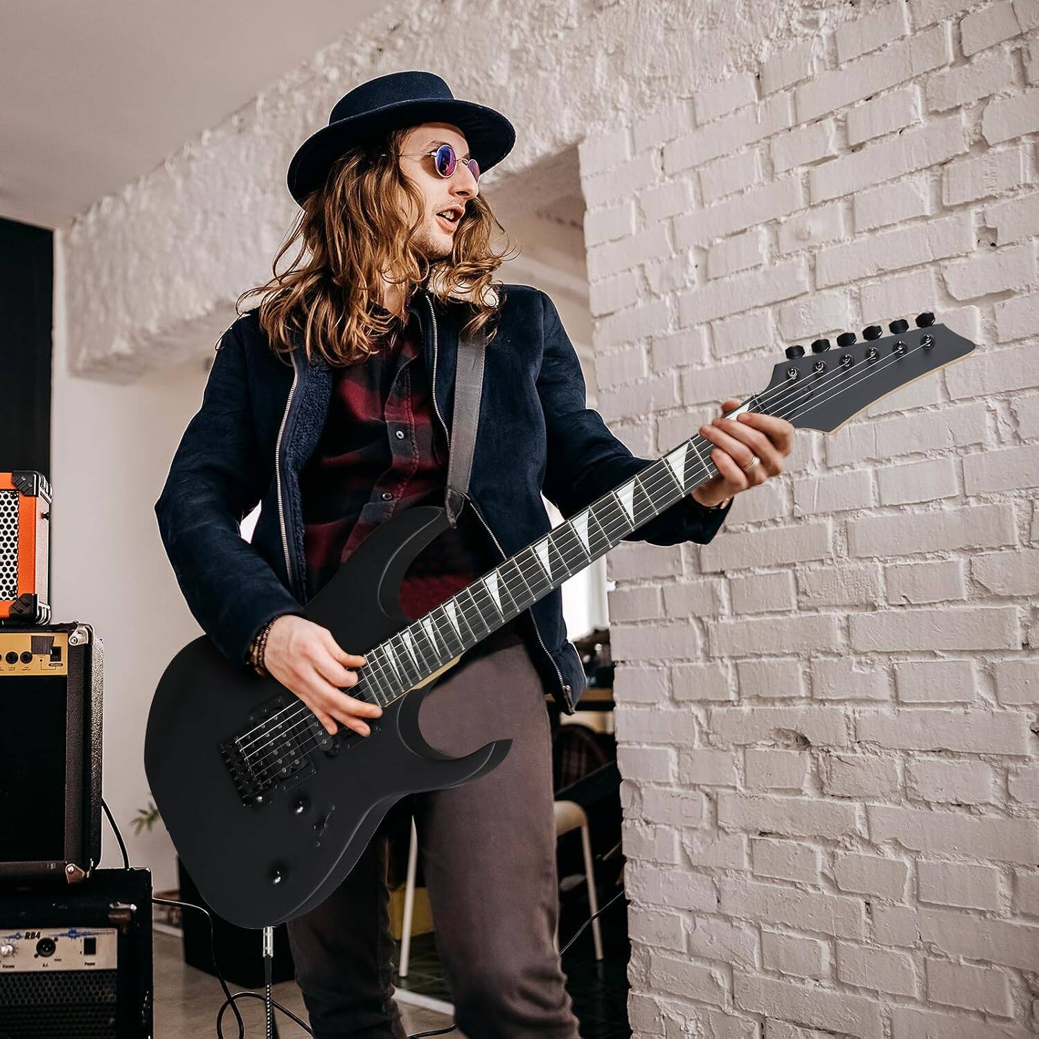 Alt View 2. Winado - 39" Electric Guitar with 20Watt Amp for Beginners Full Size 170 Model Starter Guitars Kit for Professionals - Black.