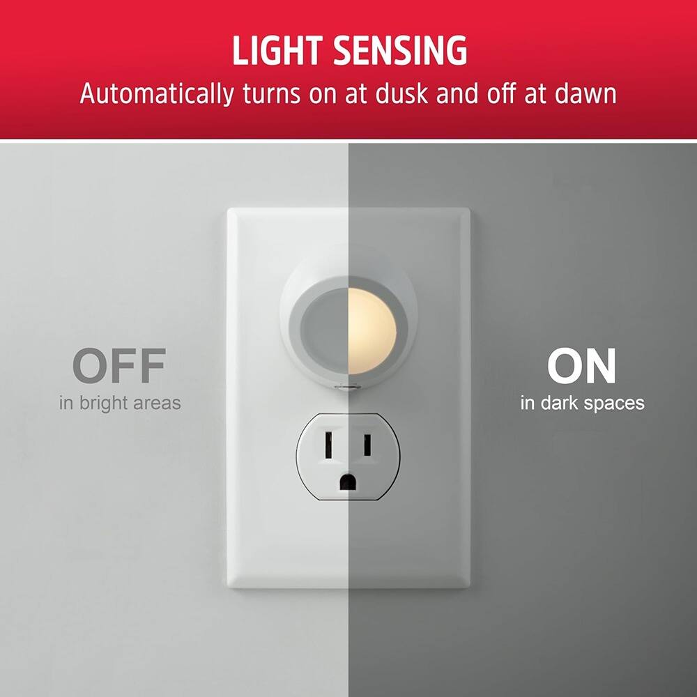 LIGHT SENSING  
Automatically turns on at dusk and off at dawn  

OFF in bright areas  
ON in dark spaces