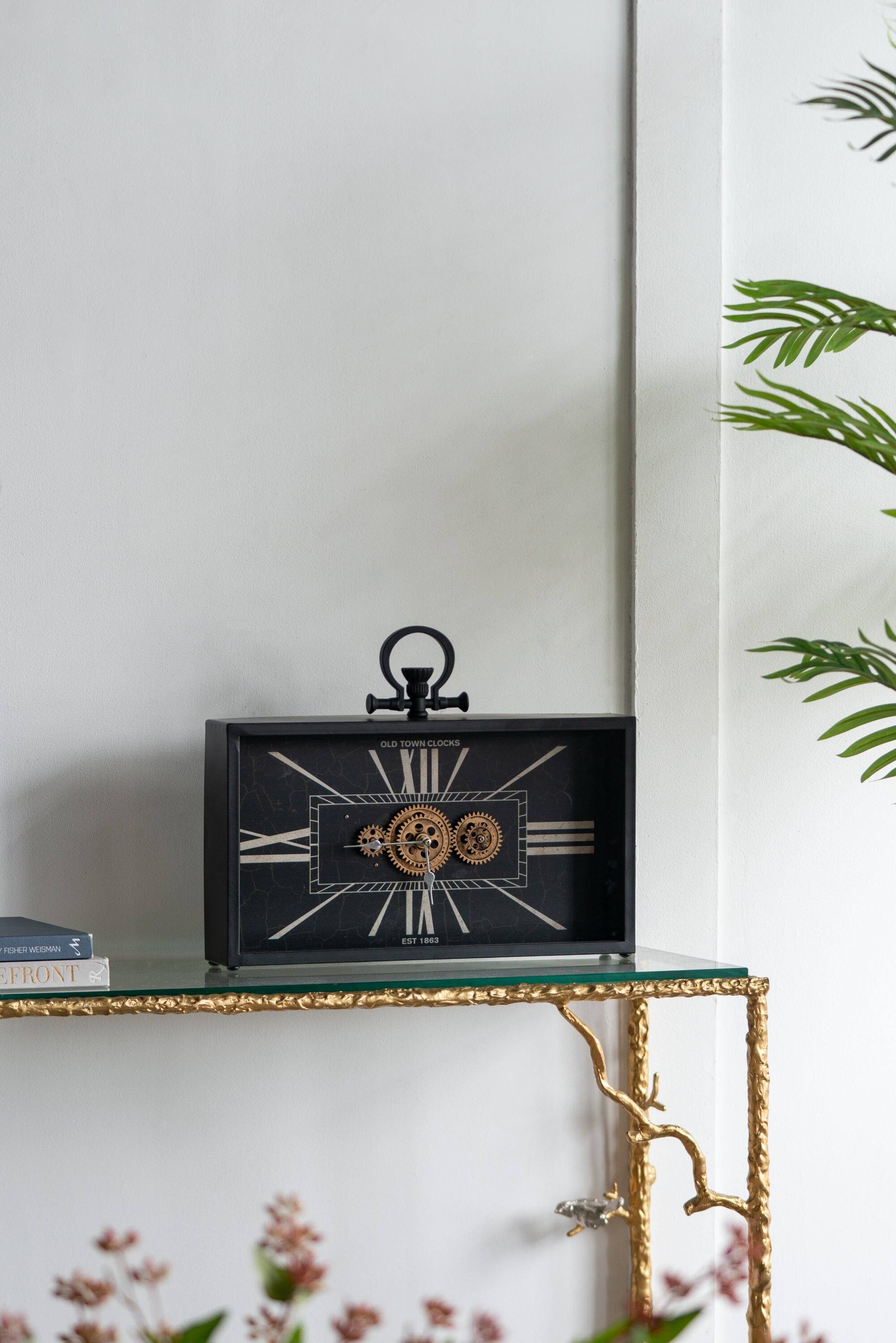 OLD TOWN CLOCKS  
RICHARD WEBMAN  
EST 1863  
EFROINT