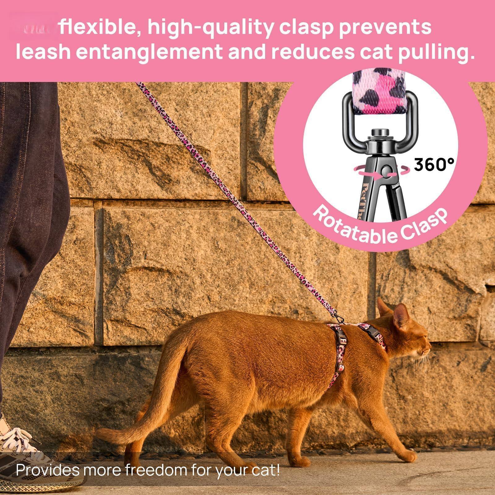 A flexible, high-quality clasp prevents leash entanglement and reduces cat pulling.  
360° Rotatable Clasp  
Provides more freedom for your cat!