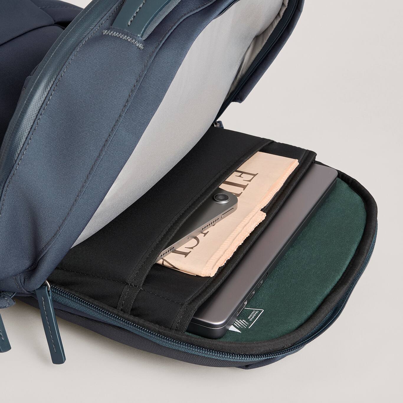 BICARMANN FIO  
.00r0r  
0 ID  
Coooe