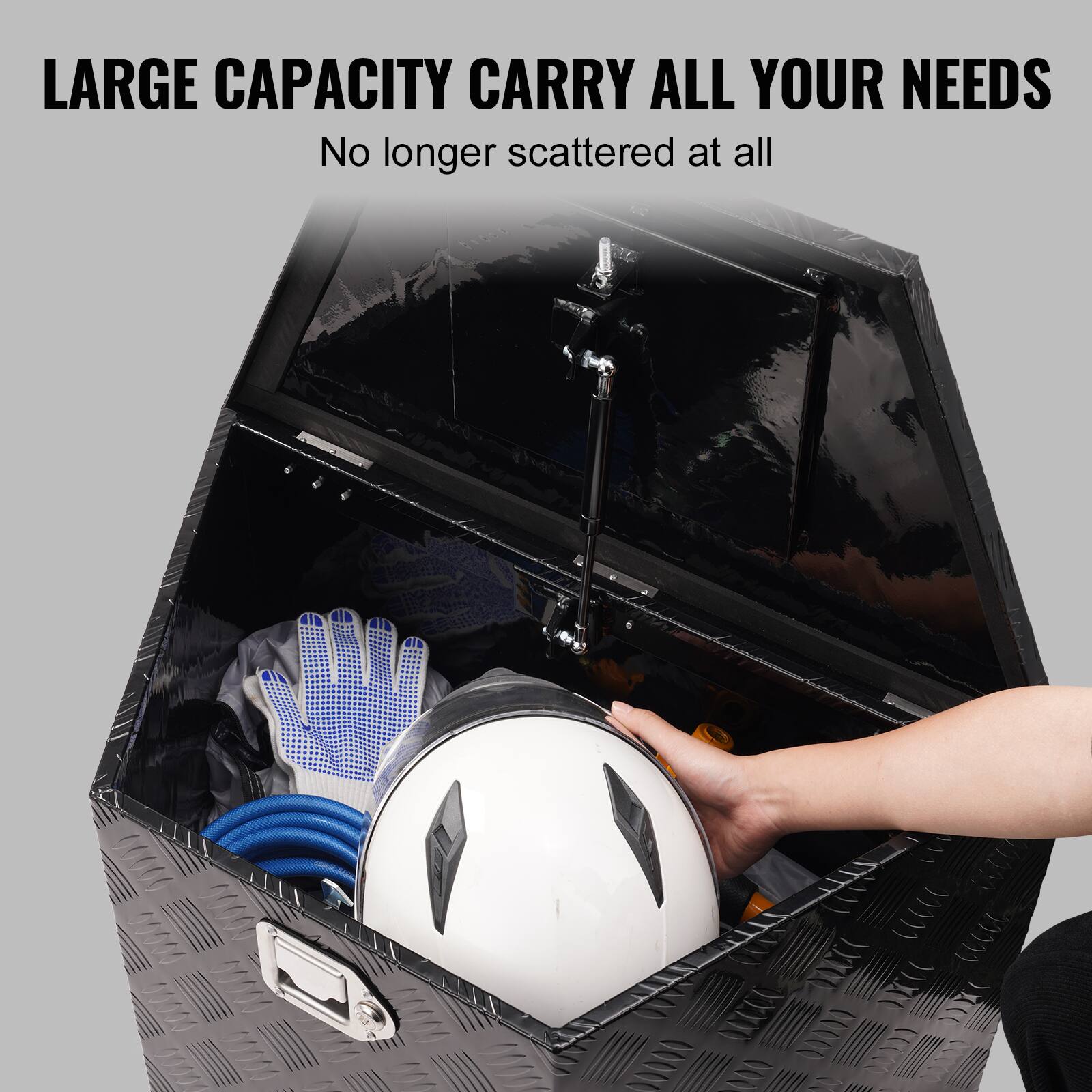 LARGE CAPACITY CARRY ALL YOUR NEEDS  
No longer scattered at all