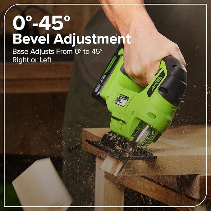 0°-45° Bevel Adjustment  
Base Adjusts From 0° to 45° Right or Left